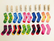 Charger l&#39;image dans la galerie, Mise en paires de chaussettes